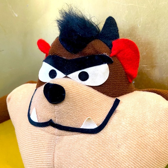 WARNER BROS. TASMANIAN DEVIL VINTAGE 1971 PLUSH WITH ORIGINAL ATTACHED TAGS - Picture 2 of 9